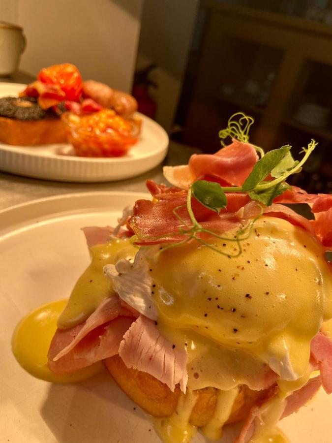 Chainbridge Usk Riverside Gastro Pub And Accommodation Trostrey 외부 사진